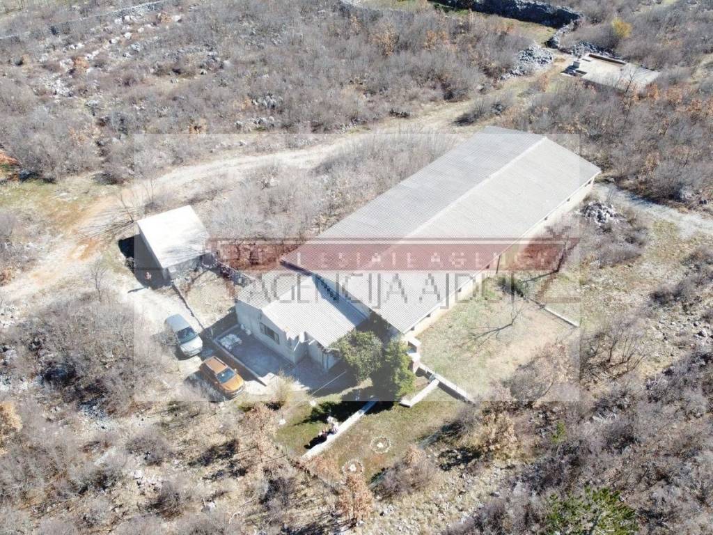 Residential-commercial property, Sale, Cista provo, Svib