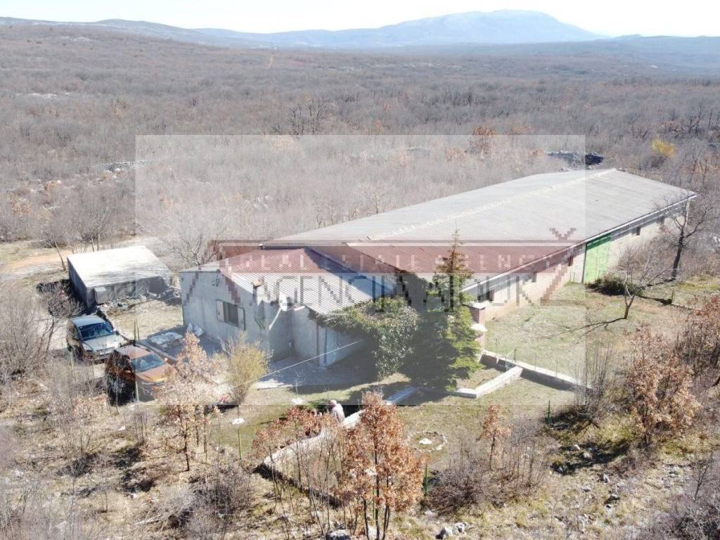 Residential-commercial property, Sale, Cista provo, Svib