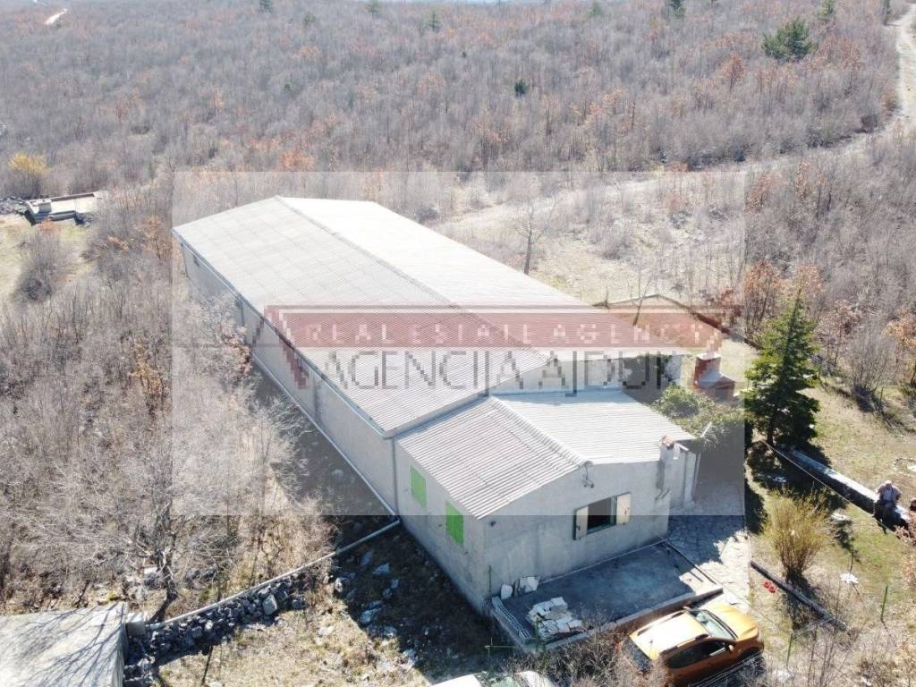 Residential-commercial property, Sale, Cista provo, Svib