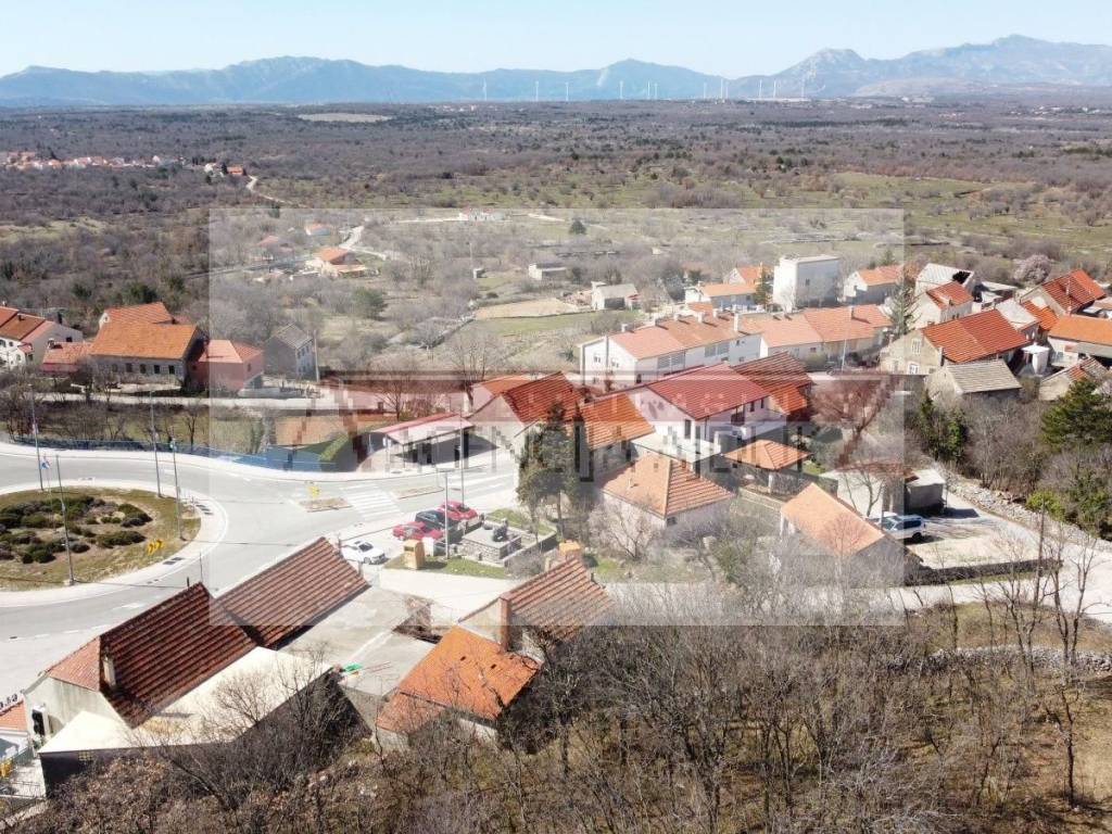 Residential-commercial property, Sale, Lovreć, Lovreć