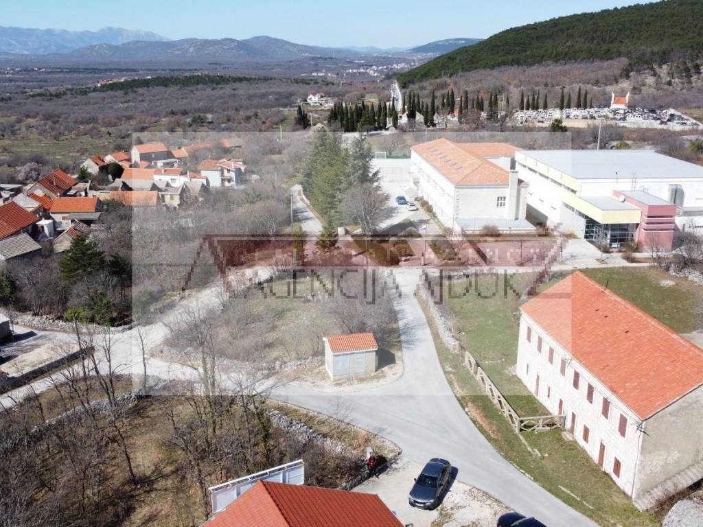 Residential-commercial property, Sale, Lovreć, Lovreć