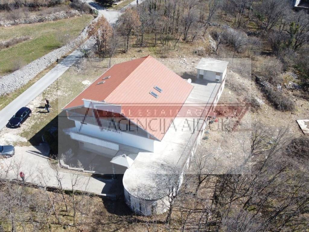 Residential-commercial property, Sale, Lovreć, Lovreć