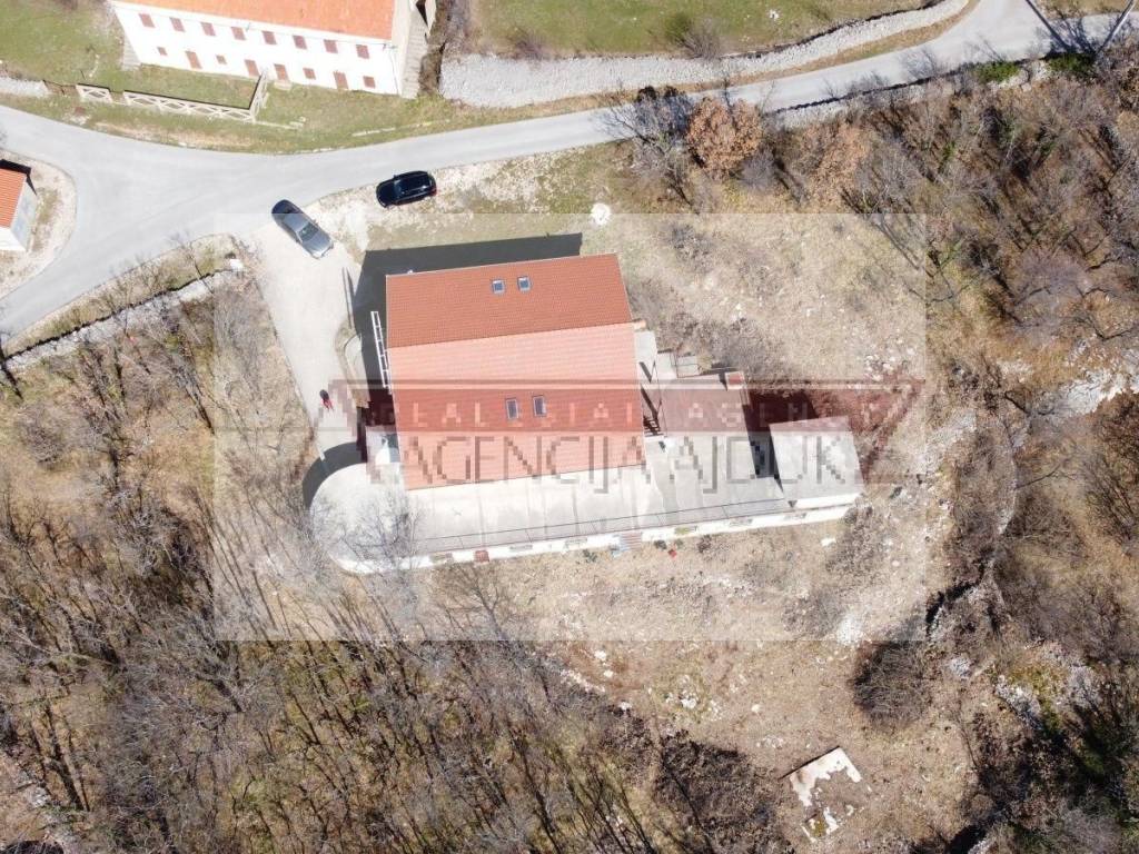 Residential-commercial property, Sale, Lovreć, Lovreć