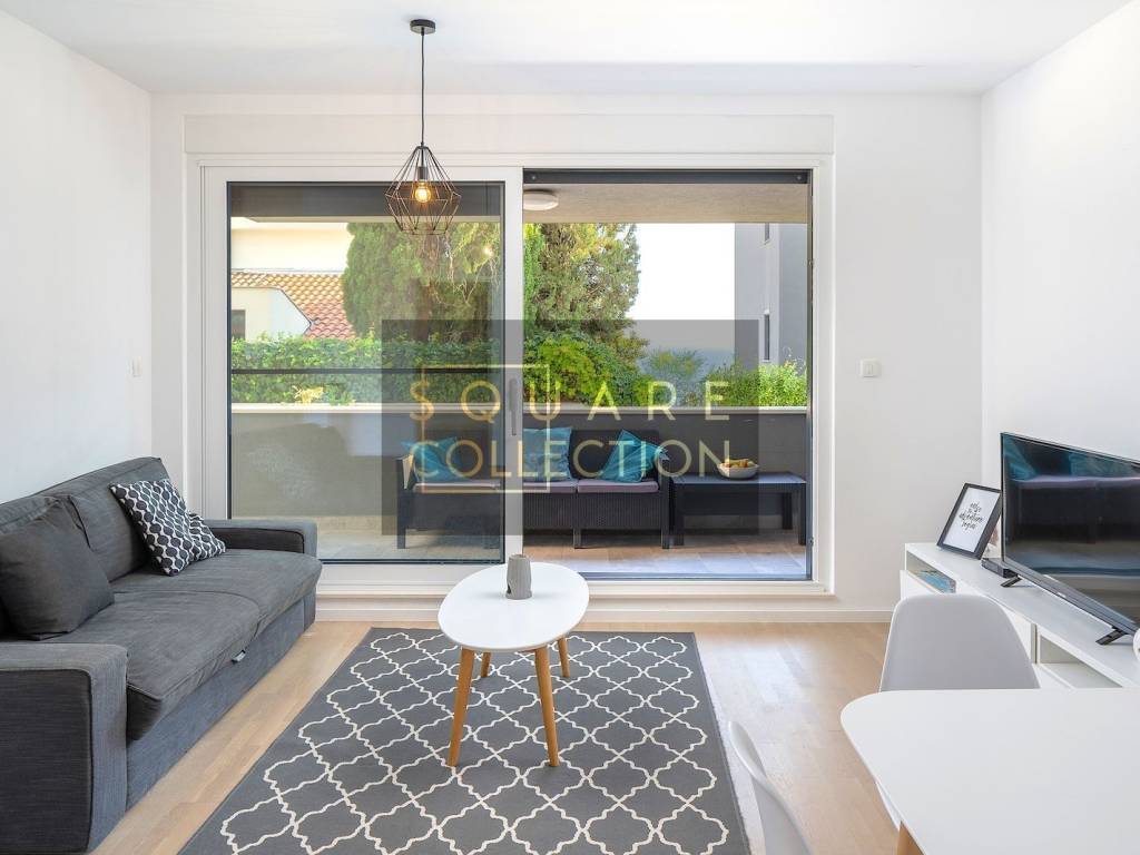 Flat in an urban villa, Rent, Split, Split