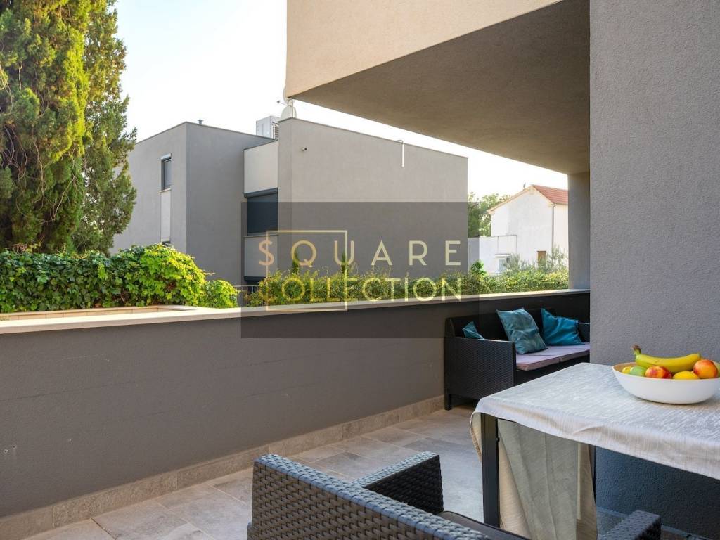 Flat in an urban villa, Rent, Split, Split