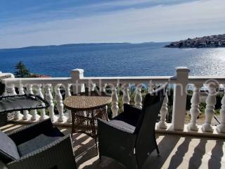 House with apartments, Sale, Okrug, Okrug Gornji