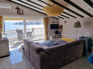 House with apartments, Sale, Okrug, Okrug Gornji