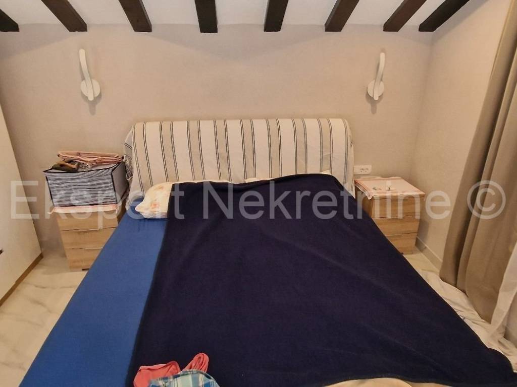 House with apartments, Sale, Okrug, Okrug Gornji