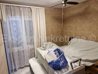 House with apartments, Sale, Okrug, Okrug Gornji