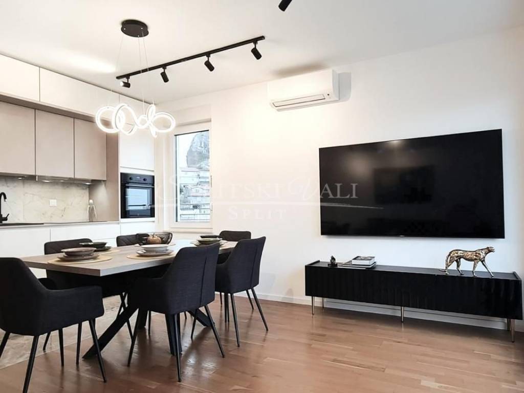 Flat in a new building, Rent, Split, Split