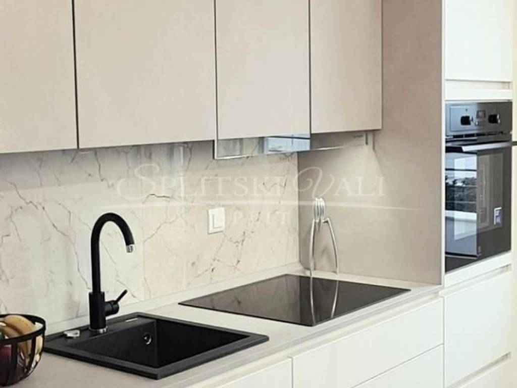 Flat in a new building, Rent, Split, Split