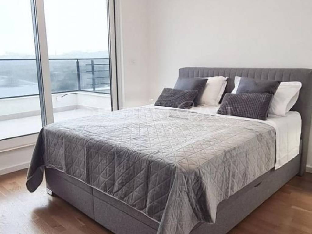 Flat in a new building, Rent, Split, Split