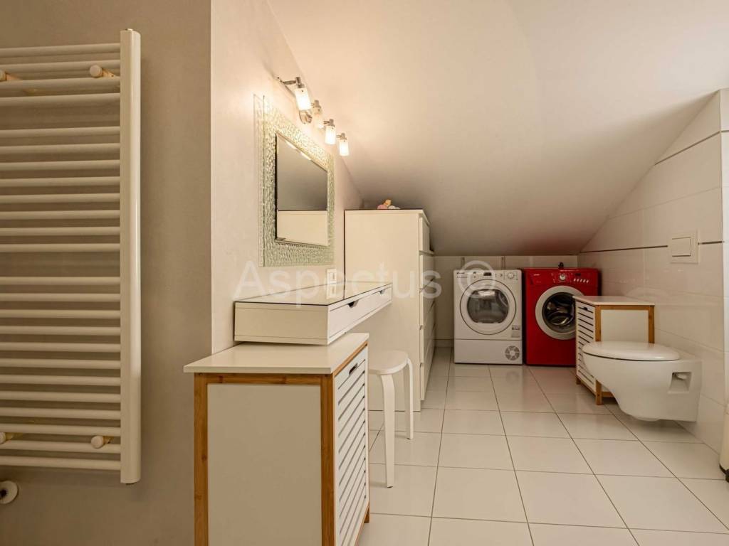 Flat in a house, Sale, Pula, Pula