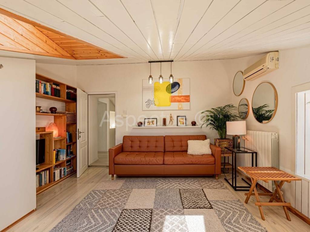 Flat in a house, Sale, Pula, Pula