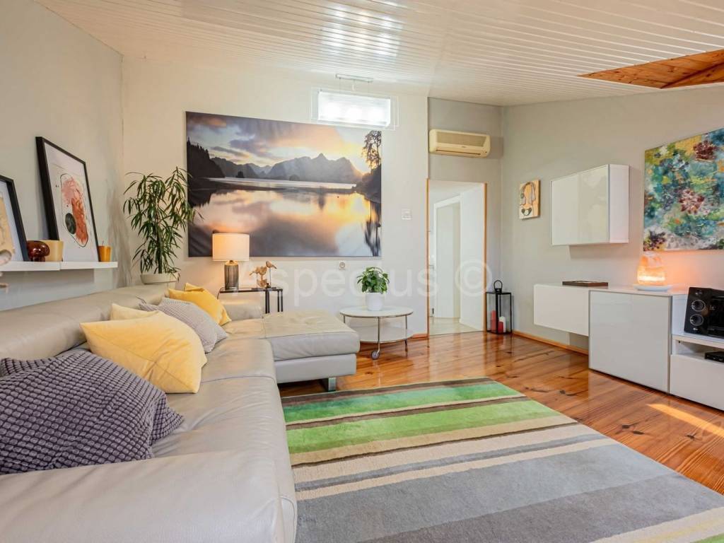 Flat in a house, Sale, Pula, Pula
