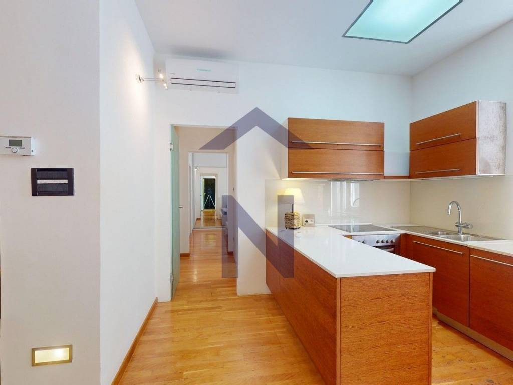 Flat in a building, Sale, Zagreb, Donji Grad