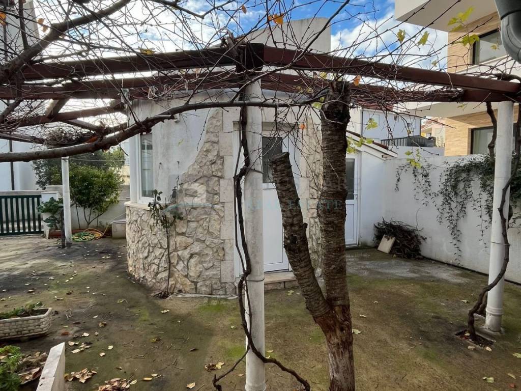 House with apartments, Sale, Vodice, Vodice