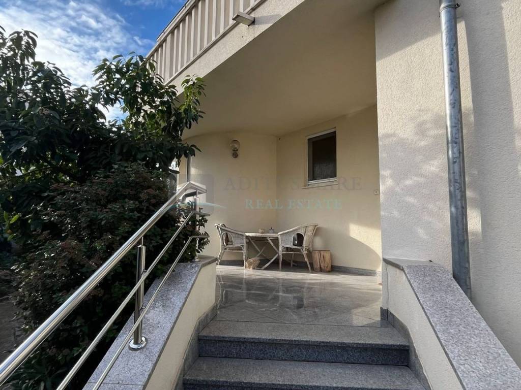 House with apartments, Sale, Vodice, Vodice