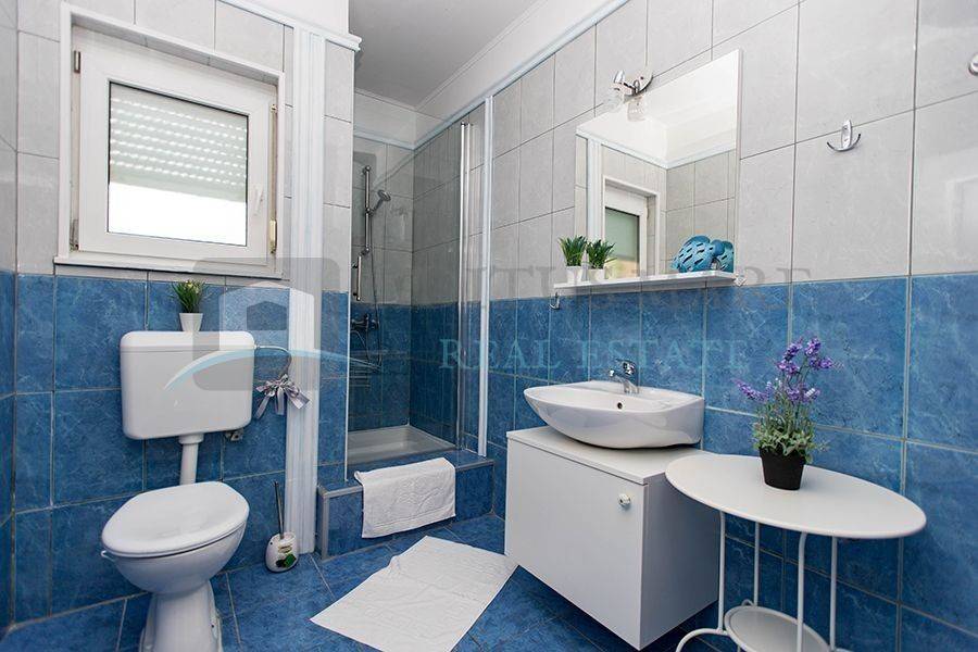 Flat in a building, Sale, Vodice, Srima