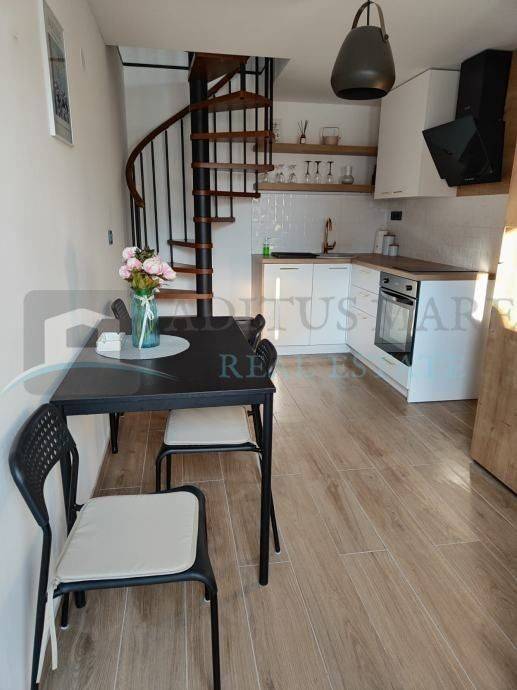 Flat in a building, Sale, Šibenik - Okolica, Podsolarsko