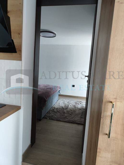 Flat in a building, Sale, Šibenik - Okolica, Podsolarsko