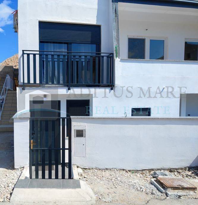 Flat in a building, Sale, Šibenik - Okolica, Podsolarsko