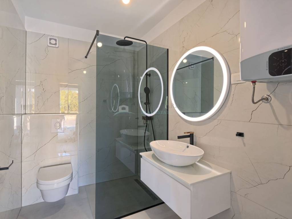 Flat in a new building, Sale, Šibenik - Okolica, Brodarica