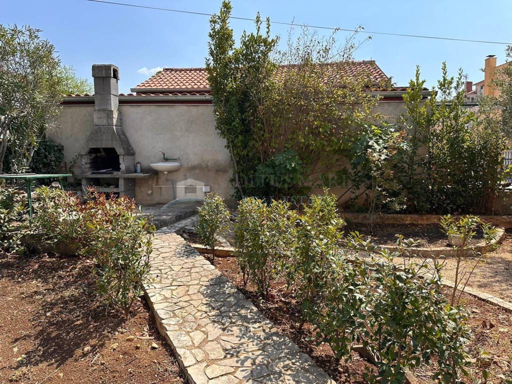 House by the sea, Sale, Šibenik - Okolica, Brodarica
