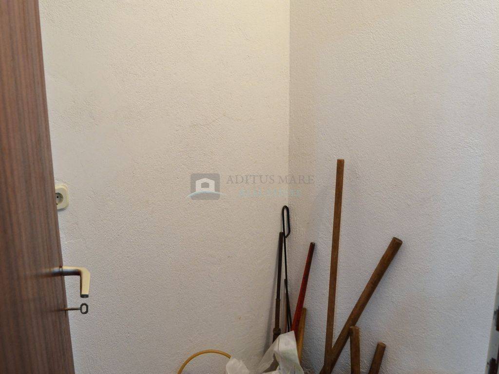 Sale and storage space, Sale, Vodice, Vodice
