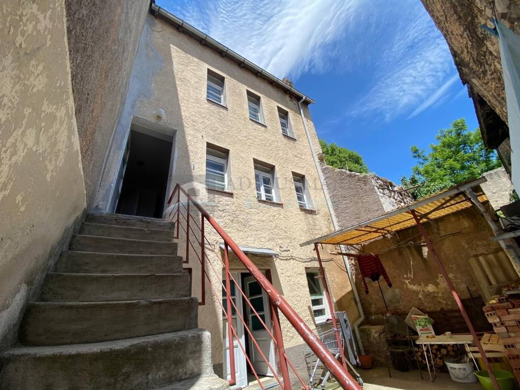 Family house, Sale, Knin, Knin