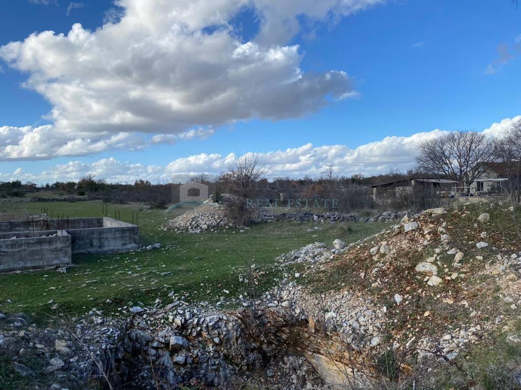 Plot for construction, Sale, Drniš, Pakovo Selo