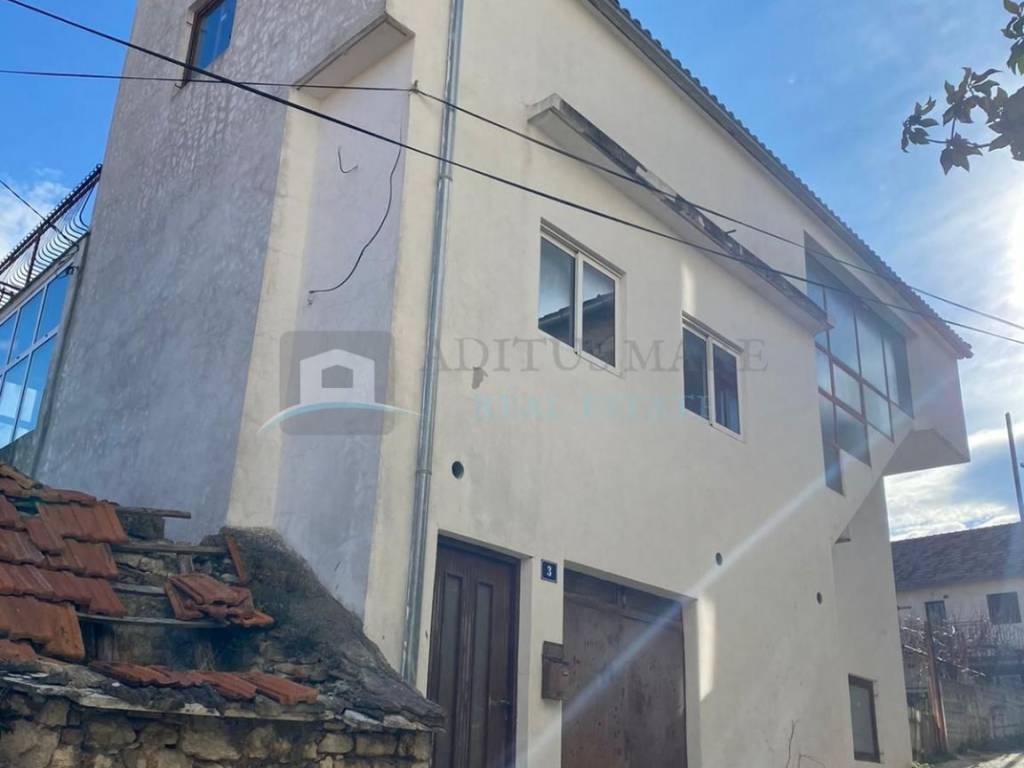 Family house, Sale, Drniš, Drniš