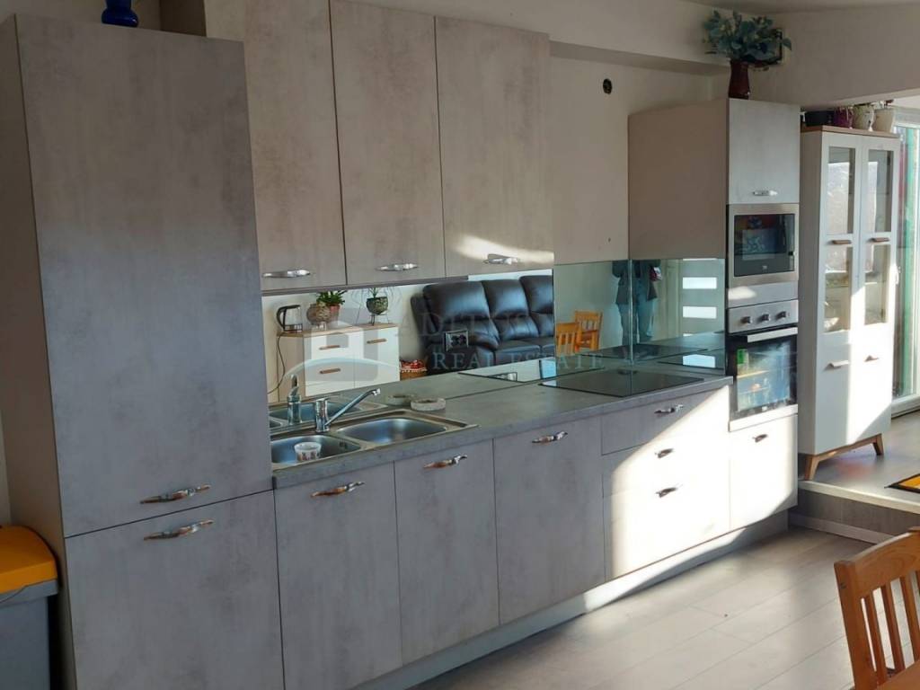 Residential-commercial property, Sale, Pakoštane, Pakoštane
