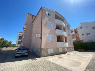 House with apartments, Sale, Vodice, Srima