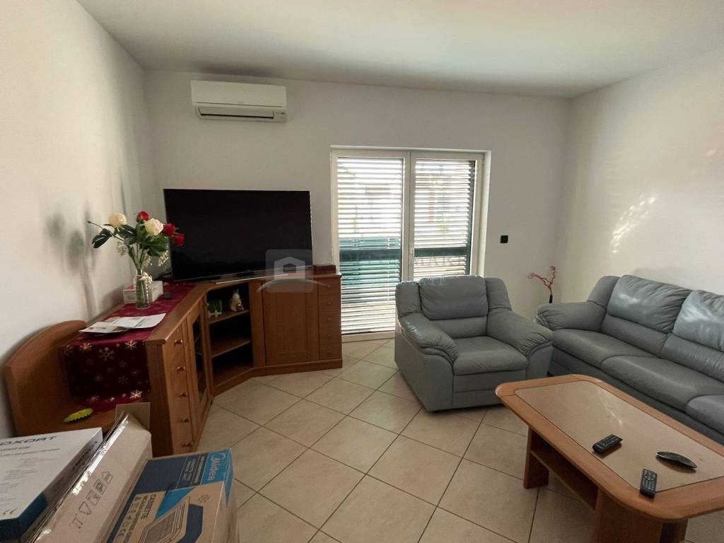Flat in older building, Sale, Vodice, Vodice