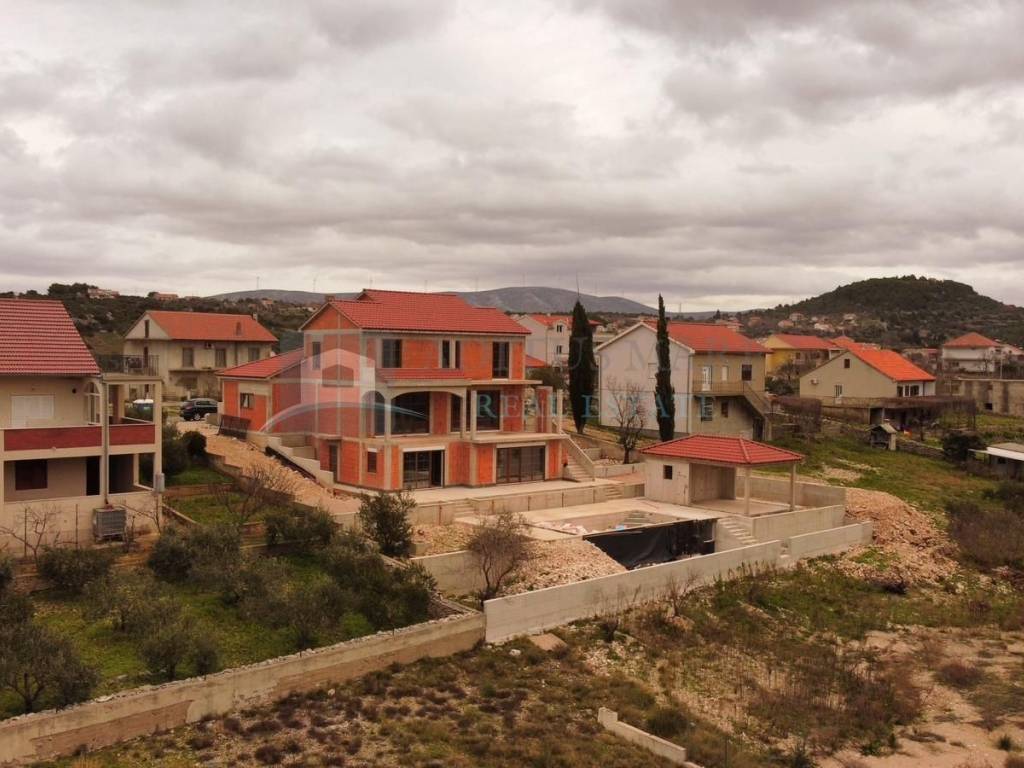 Family house, Sale, Šibenik - Okolica, Vrpolje
