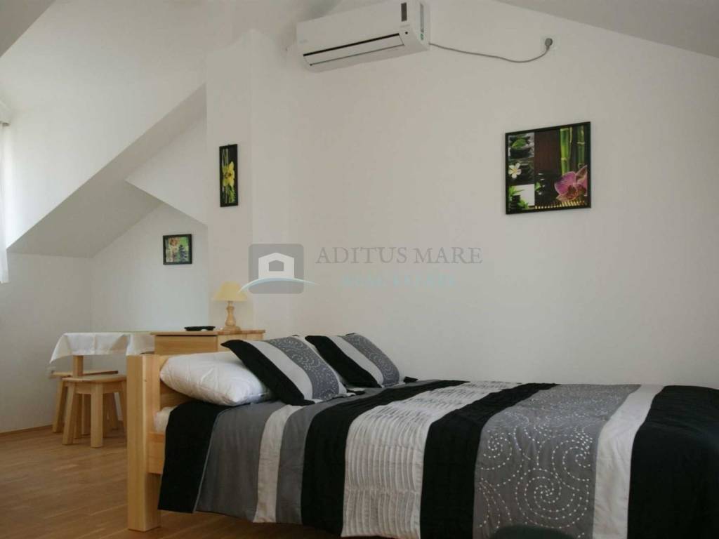 House with apartments, Sale, Vodice, Srima