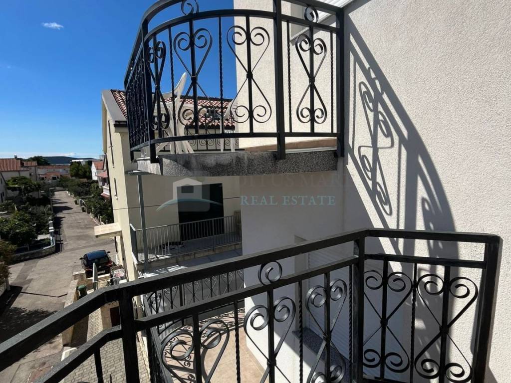 House with apartments, Sale, Vodice, Vodice
