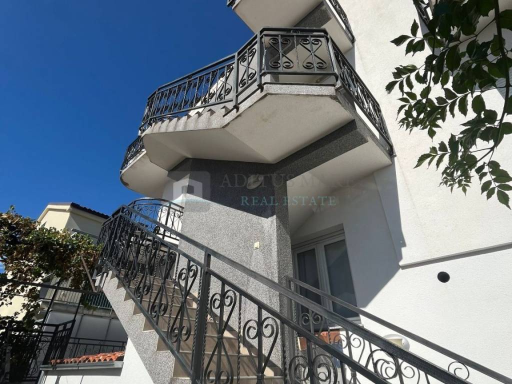 House with apartments, Sale, Vodice, Vodice