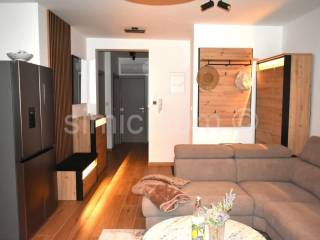 Apartment by the sea, Sale, Okrug, Okrug Gornji