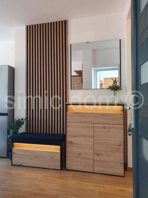 Apartment by the sea, Sale, Okrug, Okrug Gornji