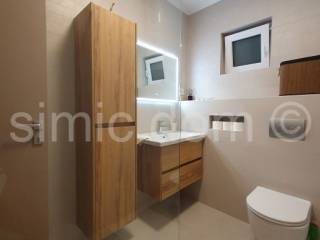 Apartment by the sea, Sale, Okrug, Okrug Gornji
