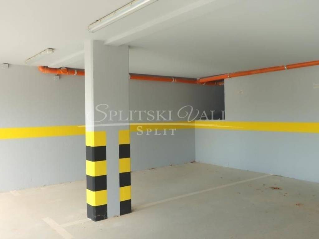 Flat in a new building, Rent, Split, Split