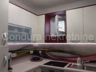 House with apartments, Sale, Vir, Vir