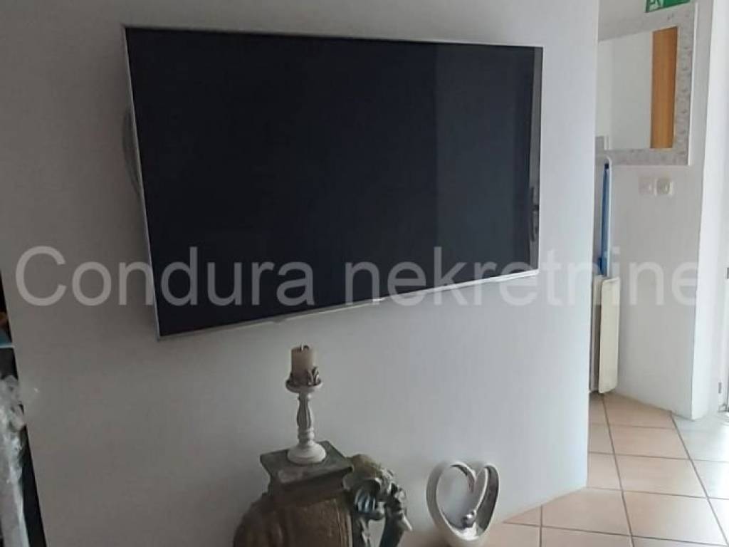 House with apartments, Sale, Vir, Vir