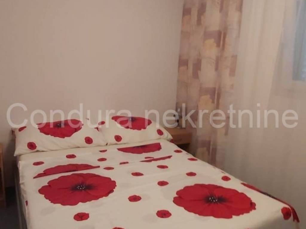 House with apartments, Sale, Vir, Vir