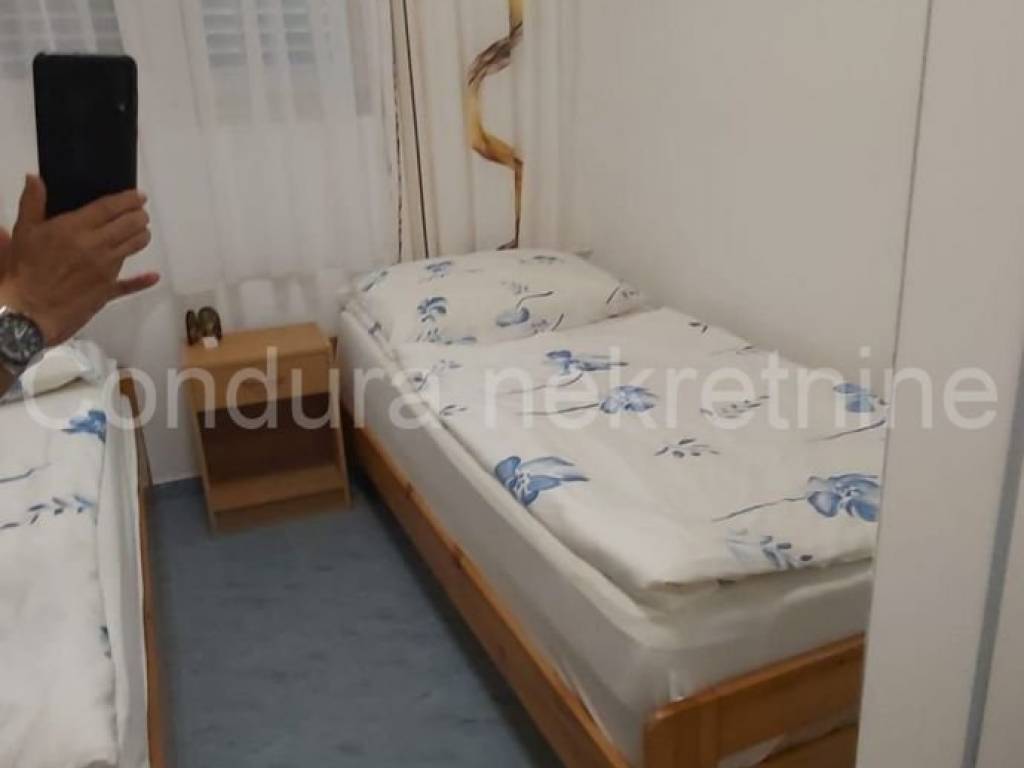House with apartments, Sale, Vir, Vir