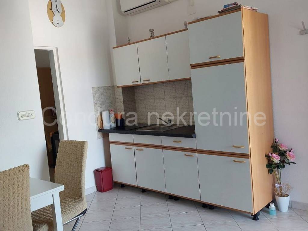 House with apartments, Sale, Vir, Vir