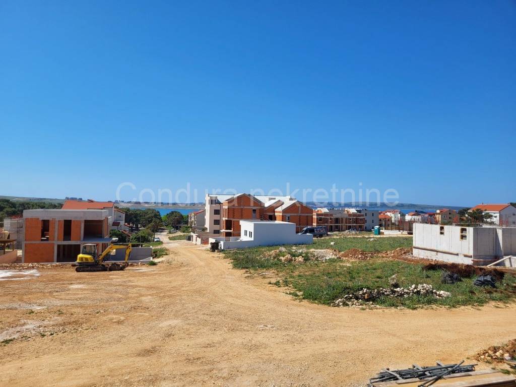 Apartman na moru, Prodaja, Povljana, Povljana
