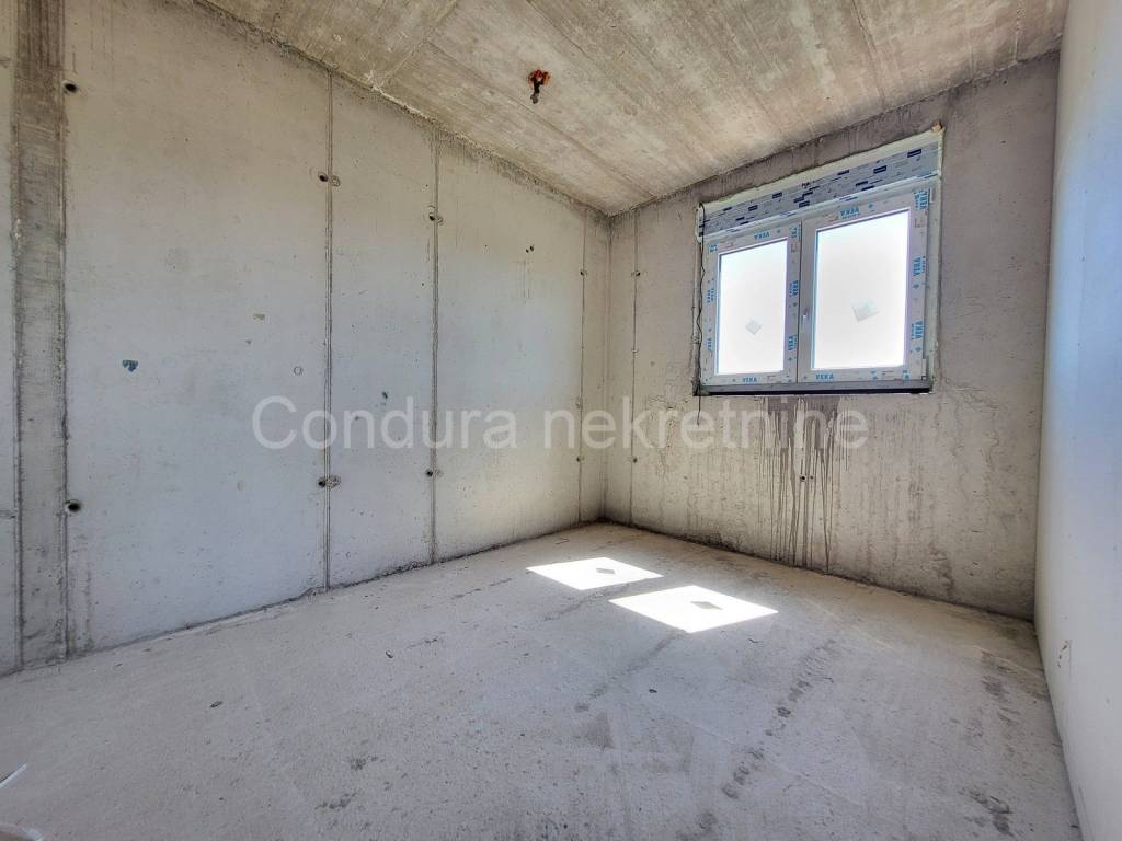 Apartman na moru, Prodaja, Povljana, Povljana